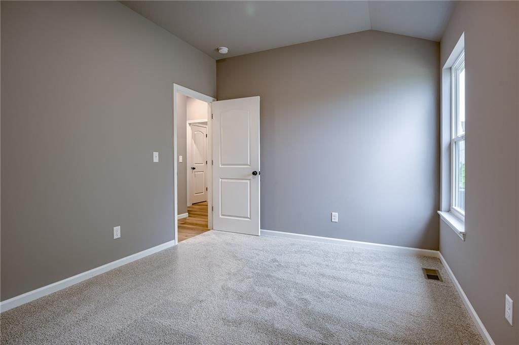 18490 W 205th Terrace — photo 25