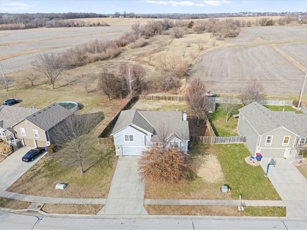 15614 Pebble Terrace — photo 2
