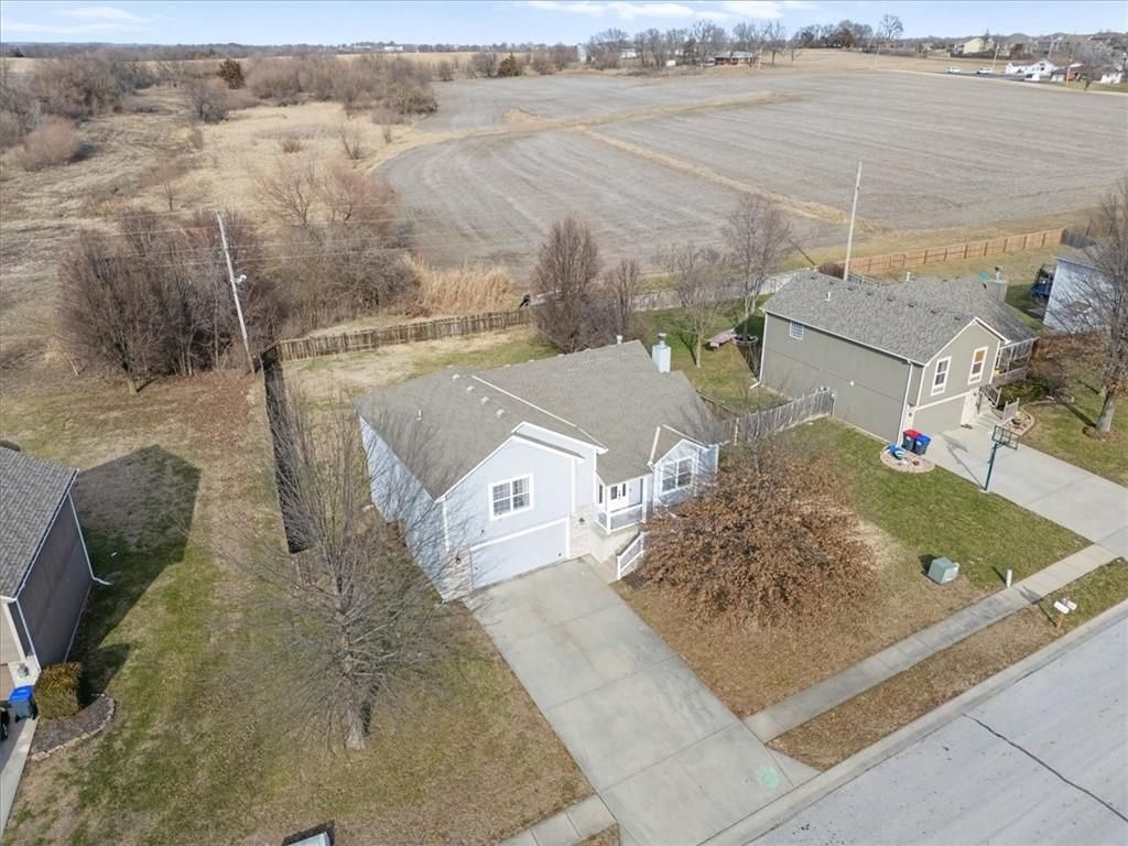 15614 Pebble Terrace — photo 3
