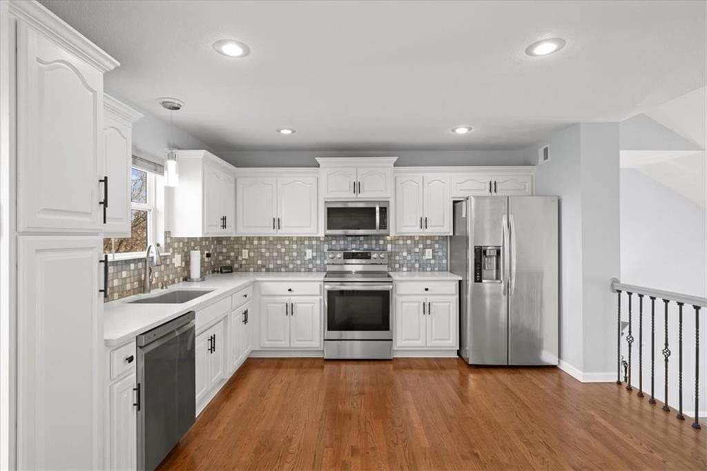 15614 Pebble Terrace — photo 6