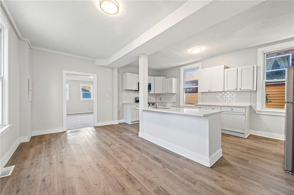 512 Ottawa Street — photo 4