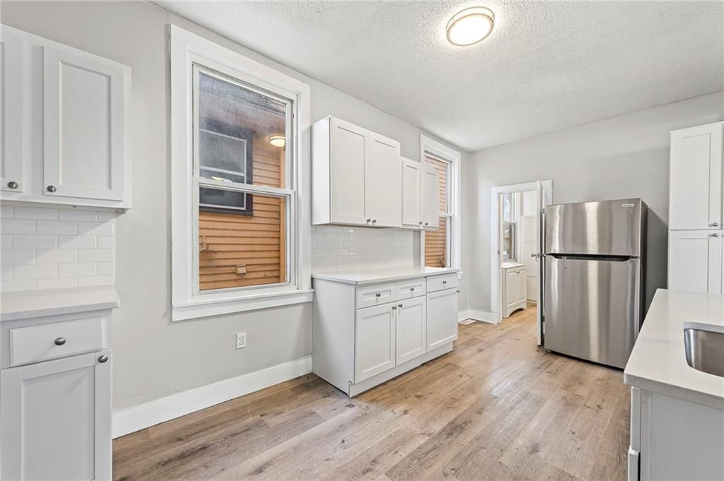 512 Ottawa Street — photo 7
