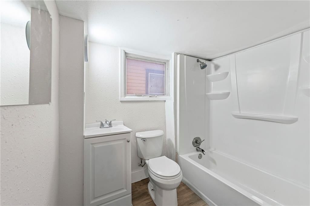 512 Ottawa Street — photo 18
