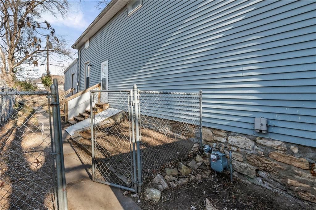 512 Ottawa Street — photo 24