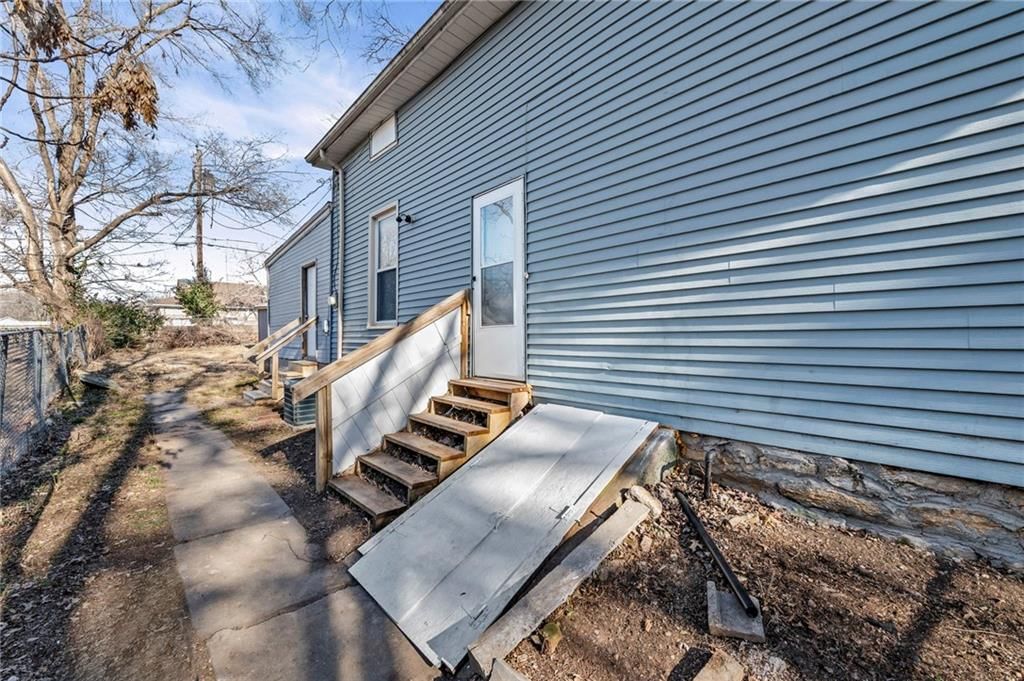 512 Ottawa Street — photo 25