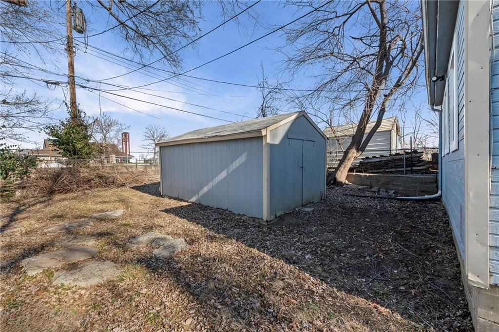 512 Ottawa Street — photo 26