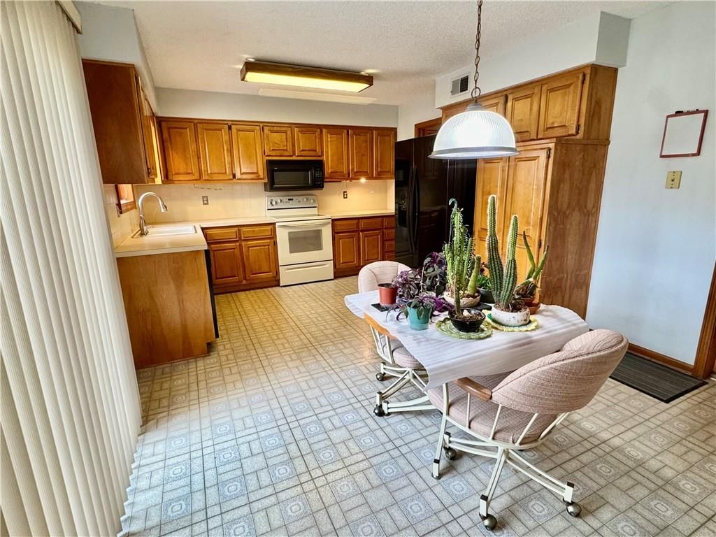15318 W 80th Place — photo 11