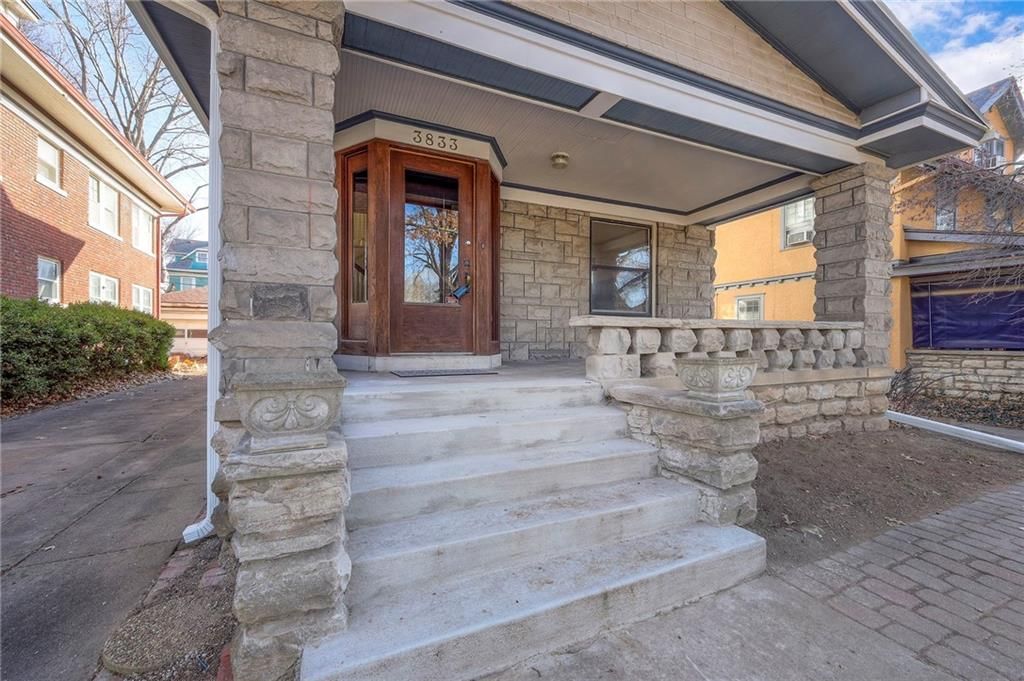 3833 Campbell Street — photo 2