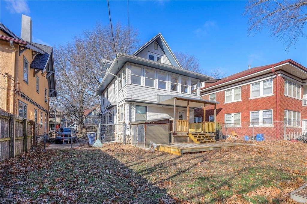 3833 Campbell Street — photo 32