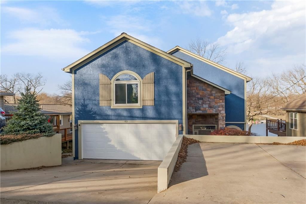 83 Beach Drive — photo 2