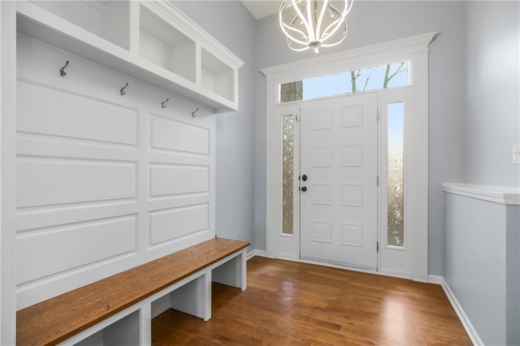 83 Beach Drive — photo 3