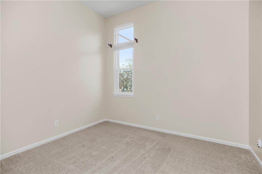 83 Beach Drive — photo 30
