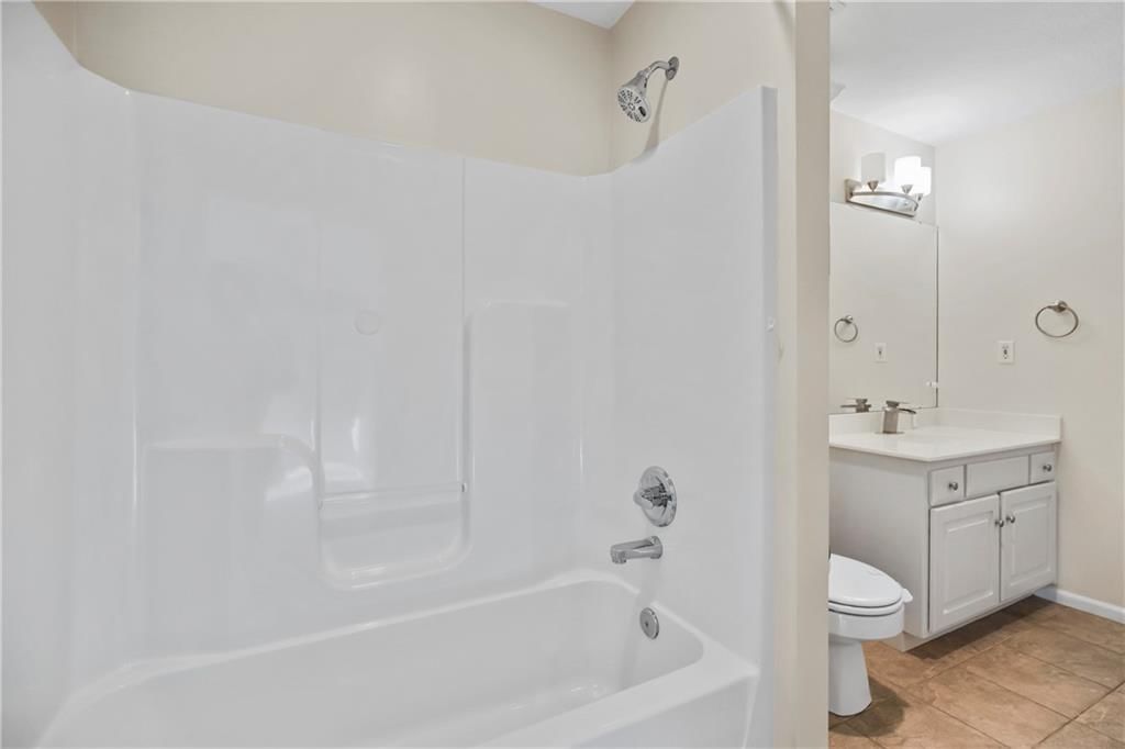 83 Beach Drive — photo 33