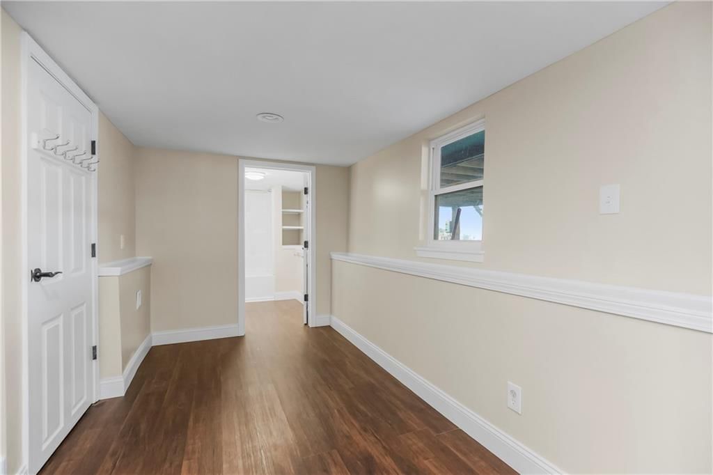 83 Beach Drive — photo 38
