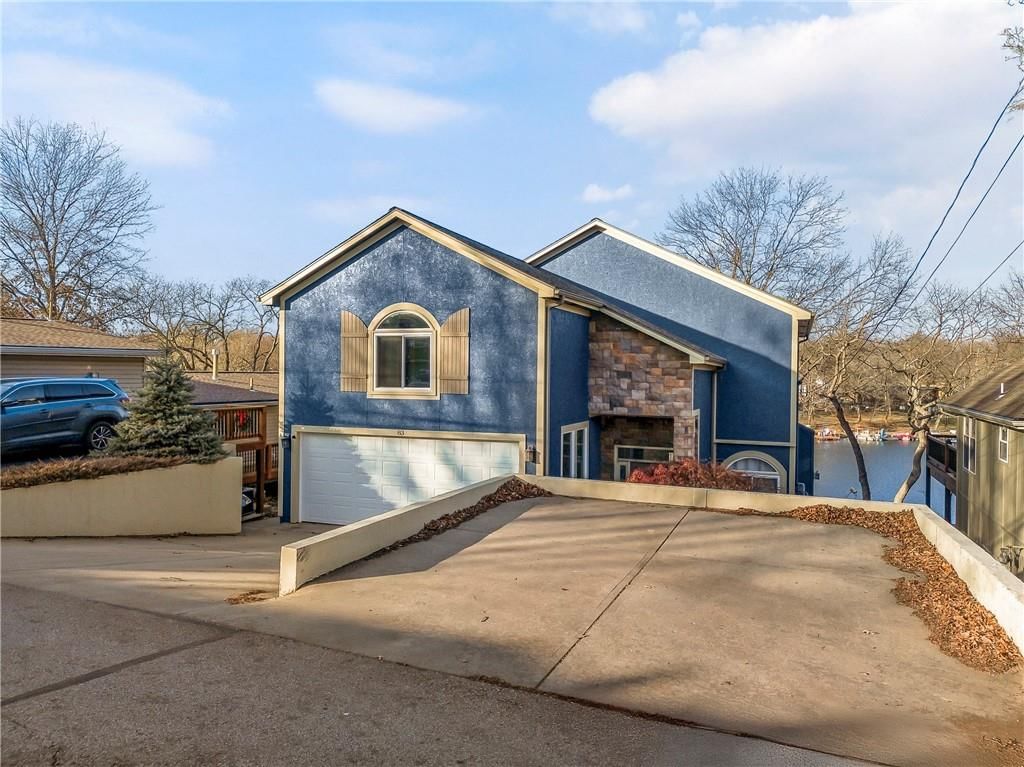 83 Beach Drive — photo 47