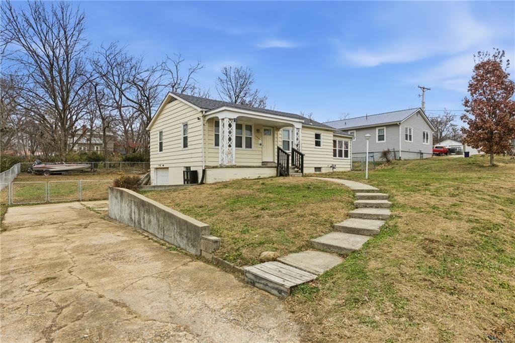 506 E Wimer Street — photo 2
