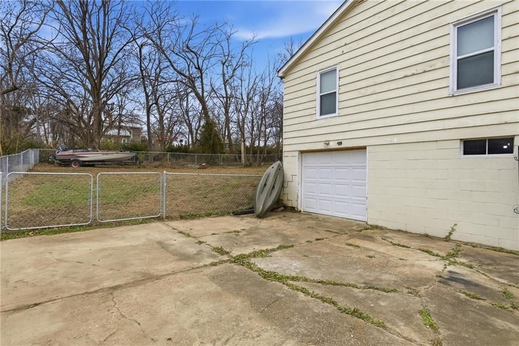 506 E Wimer Street — photo 15