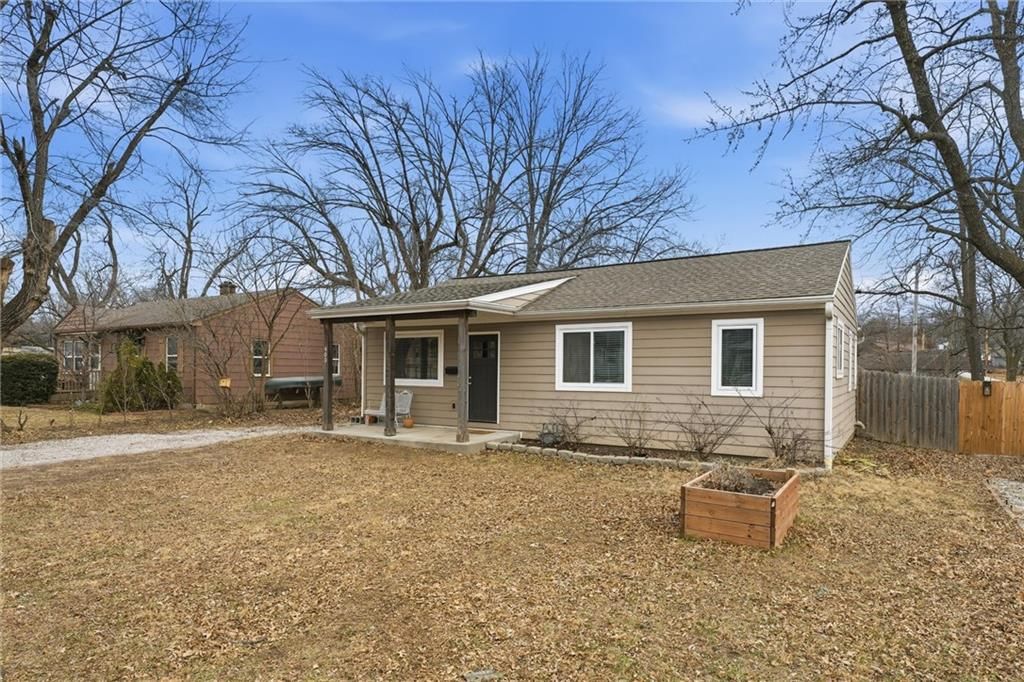 403 ROBIE Drive — photo 3