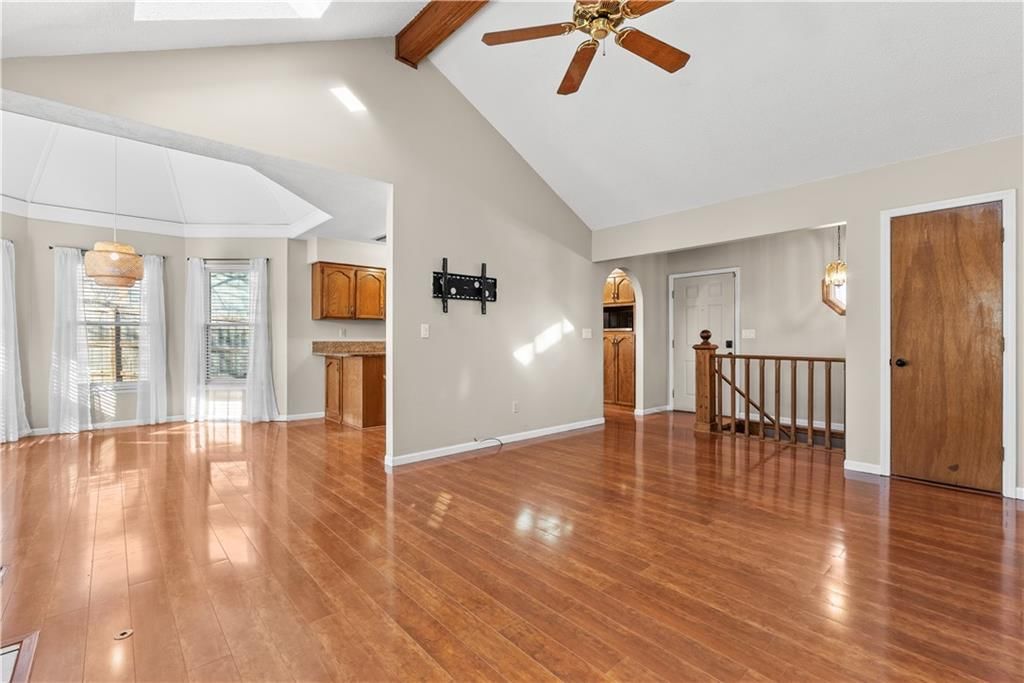3524 S Maybrook Avenue — photo 5