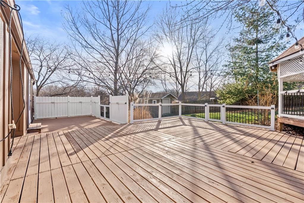 3524 S Maybrook Avenue — photo 29
