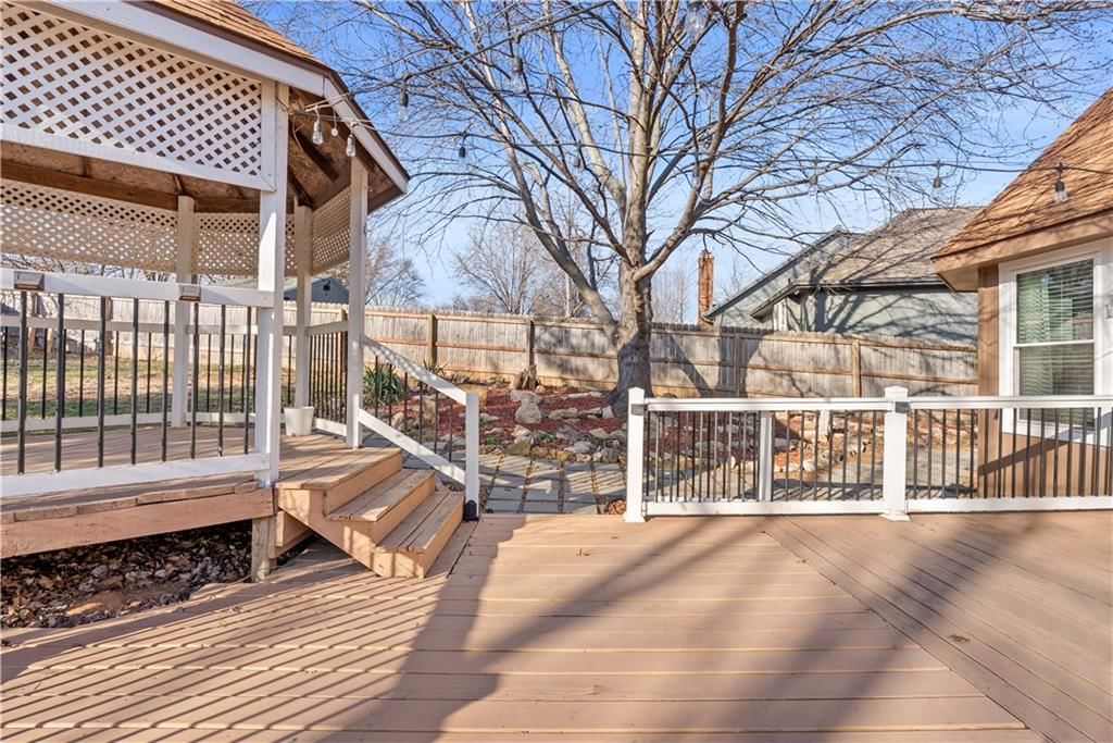 3524 S Maybrook Avenue — photo 32