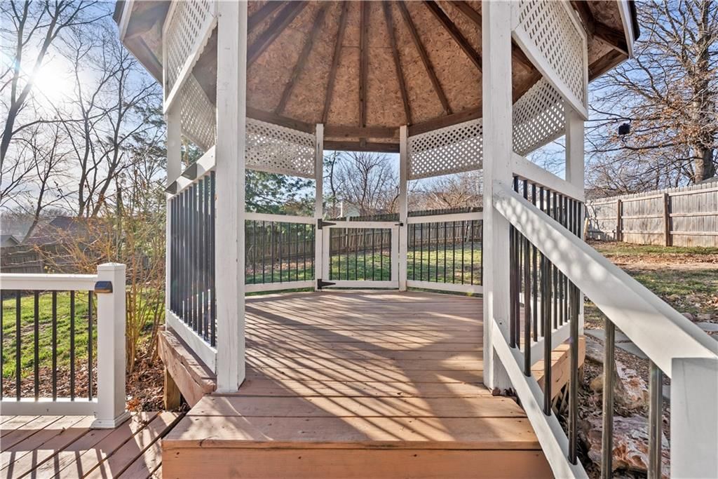 3524 S Maybrook Avenue — photo 33