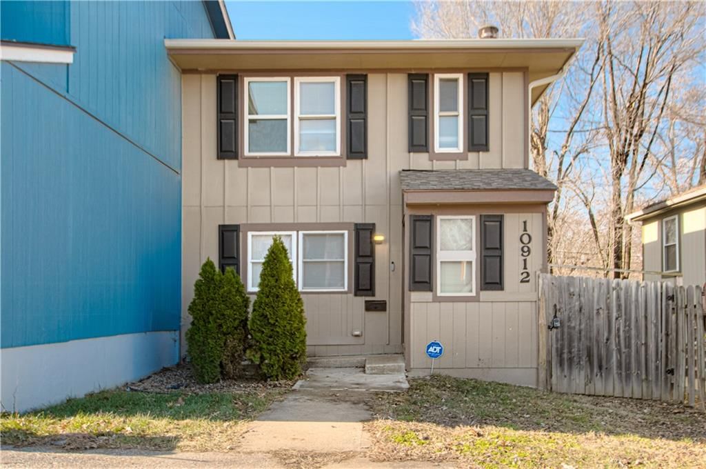 10912 McKinley Avenue — photo 2