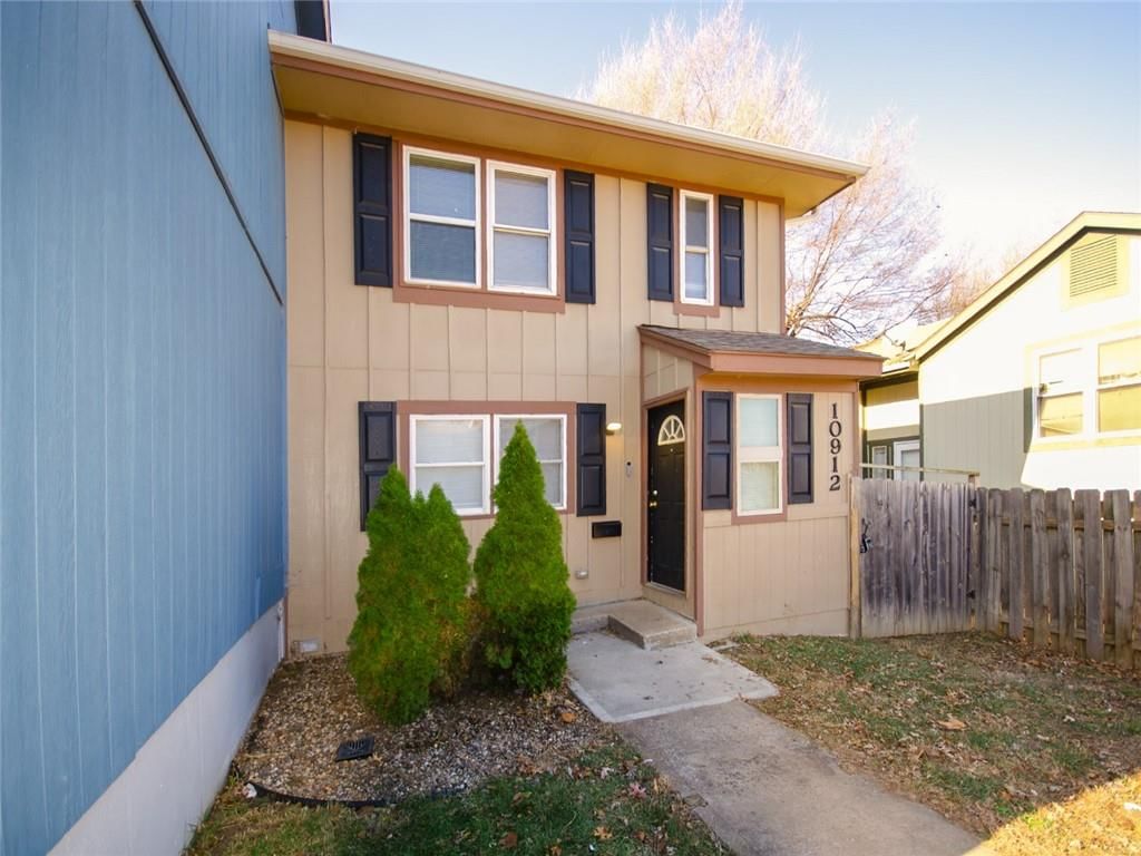 10912 McKinley Avenue — photo 42