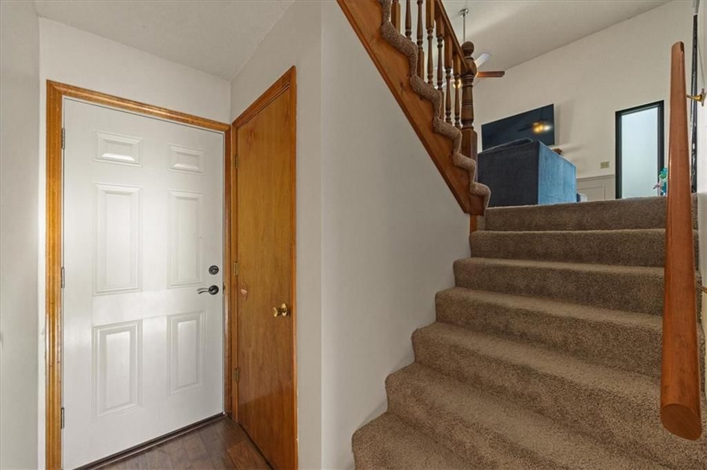 1019 E New London Drive — photo 36