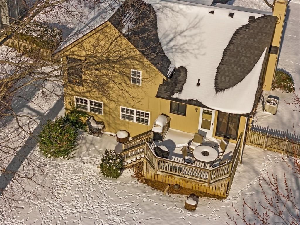 1019 E New London Drive — photo 48