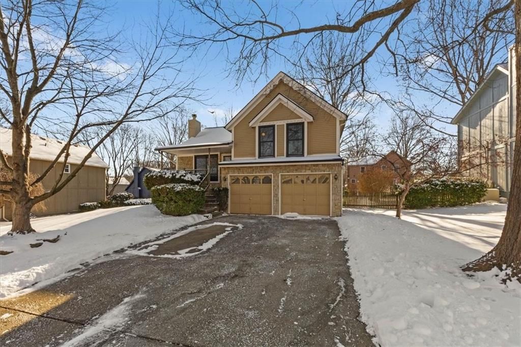 1019 E New London Drive — photo 50