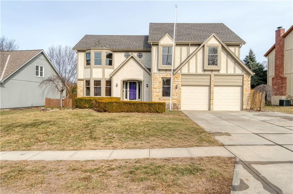 11416 W 105th Street, Overland Park, KS