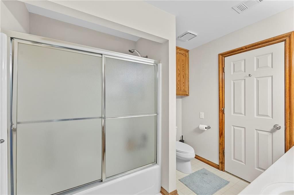15206 Foster Street — photo 21