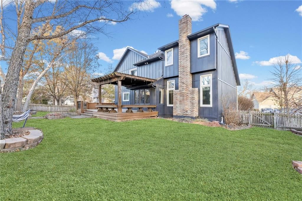 15206 Foster Street — photo 33