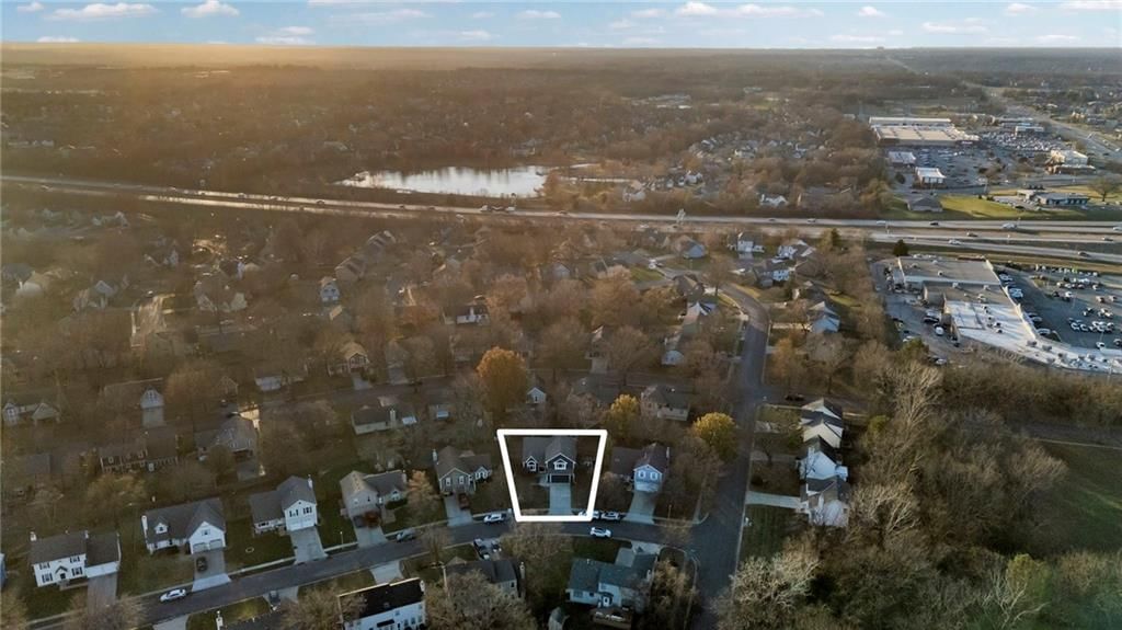 15206 Foster Street — photo 37