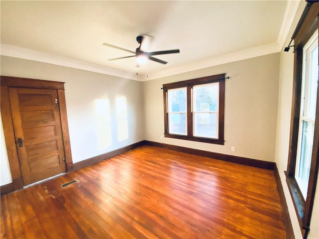 715 Pine Street — photo 32