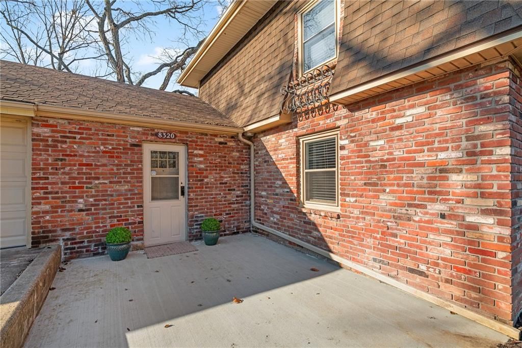 8320 Kickapoo Street — photo 2