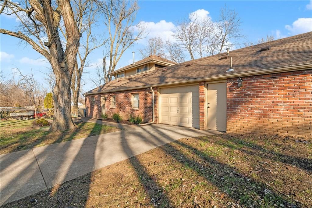8320 Kickapoo Street — photo 20