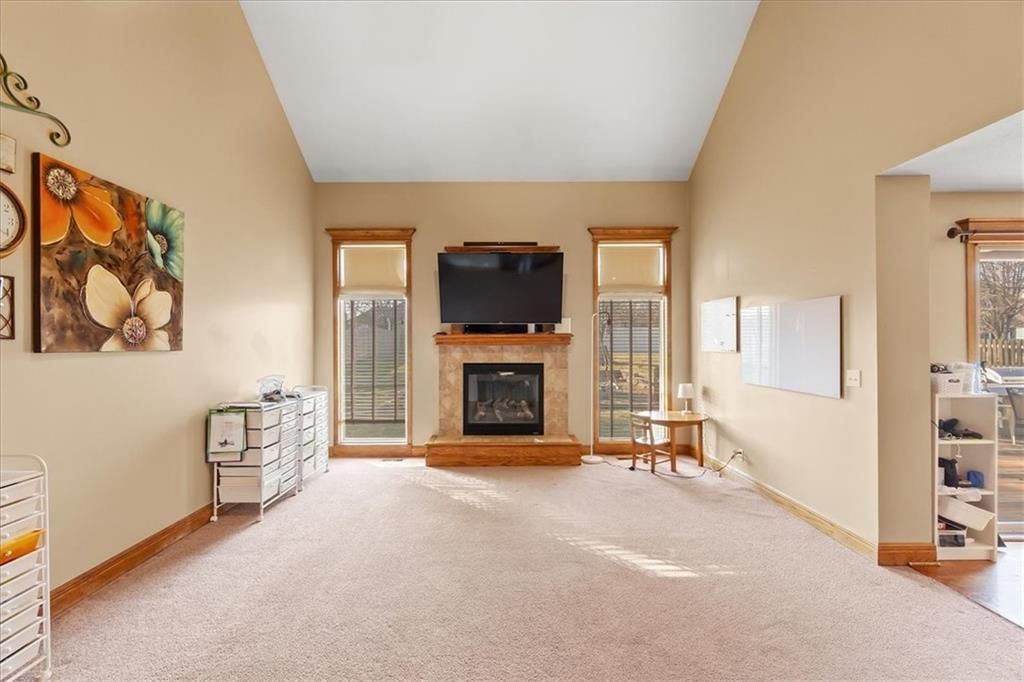 1607 NW Pin Oak Court — photo 5