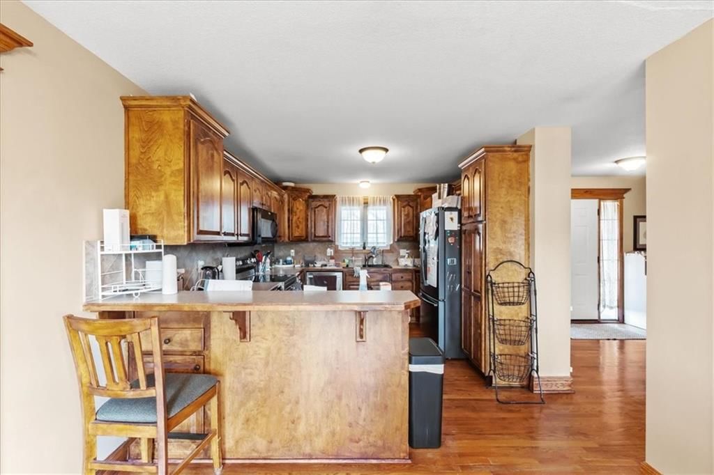 1607 NW Pin Oak Court — photo 9