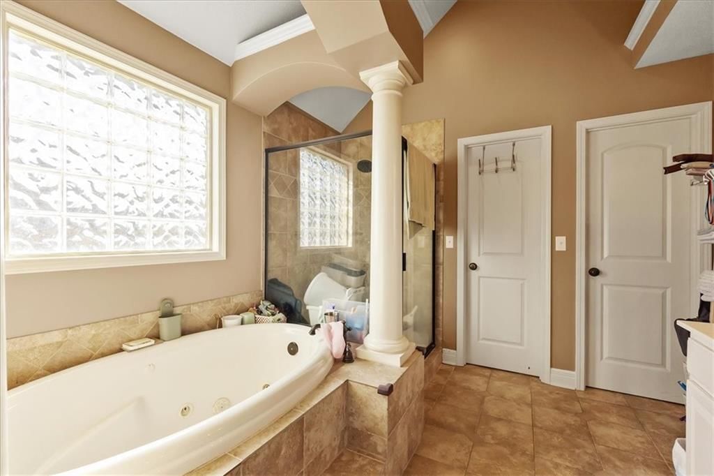 1607 NW Pin Oak Court — photo 15