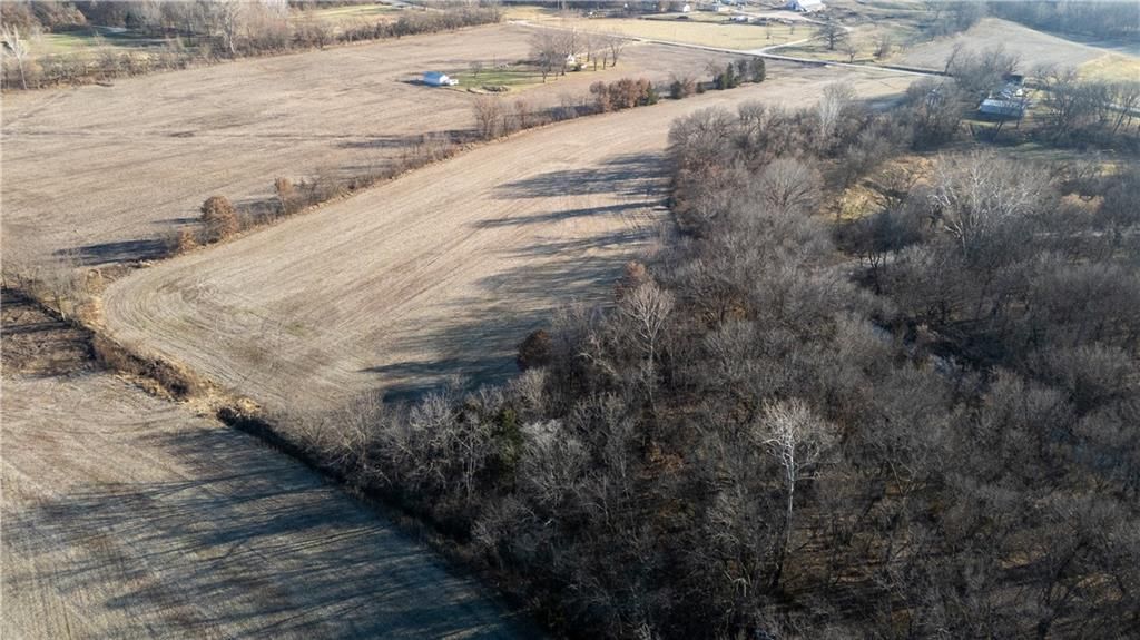24818 136th Street, Excelsior Springs, MO