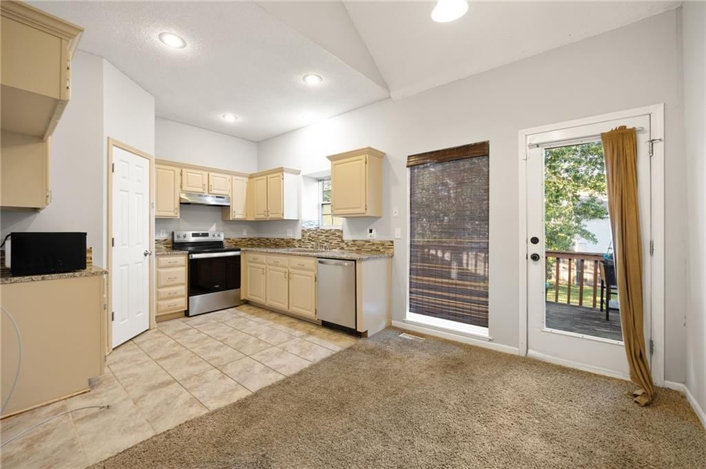 309 Mesa Drive — photo 6