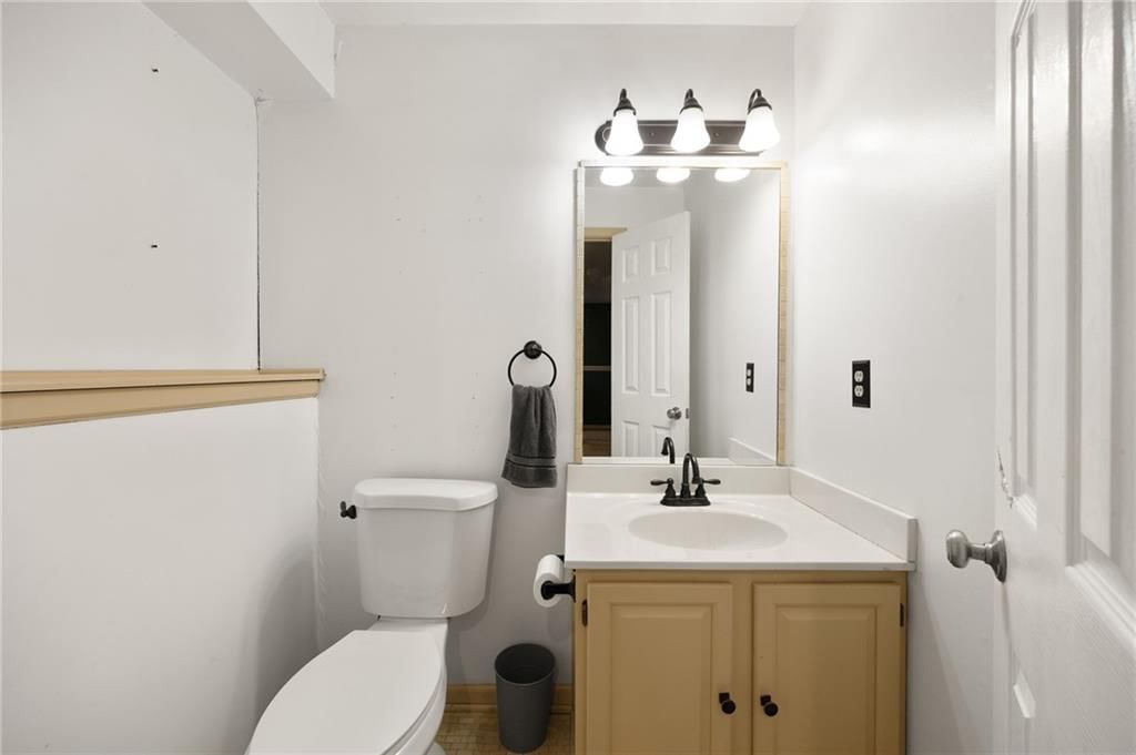 309 Mesa Drive — photo 15
