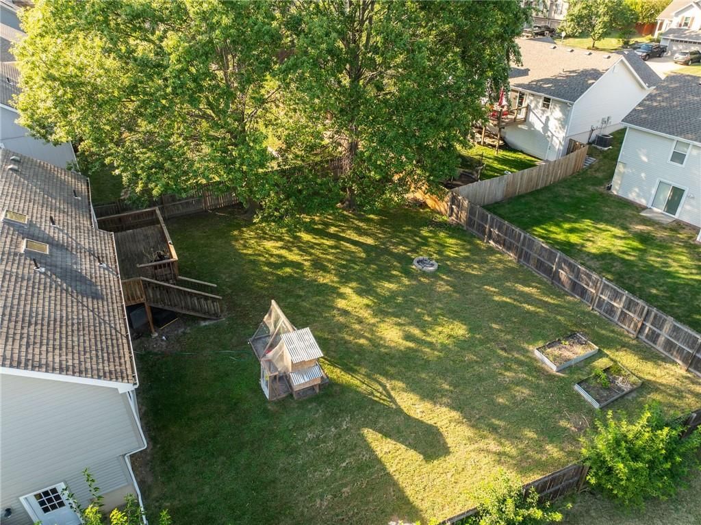 309 Mesa Drive — photo 16