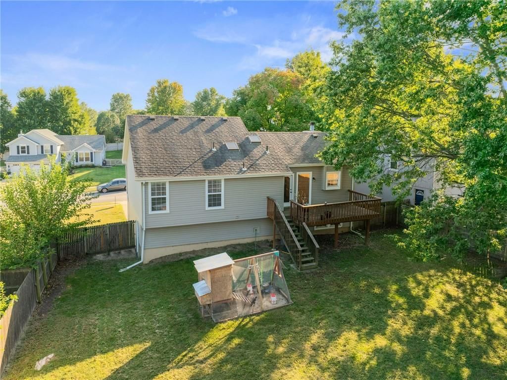 309 Mesa Drive — photo 17