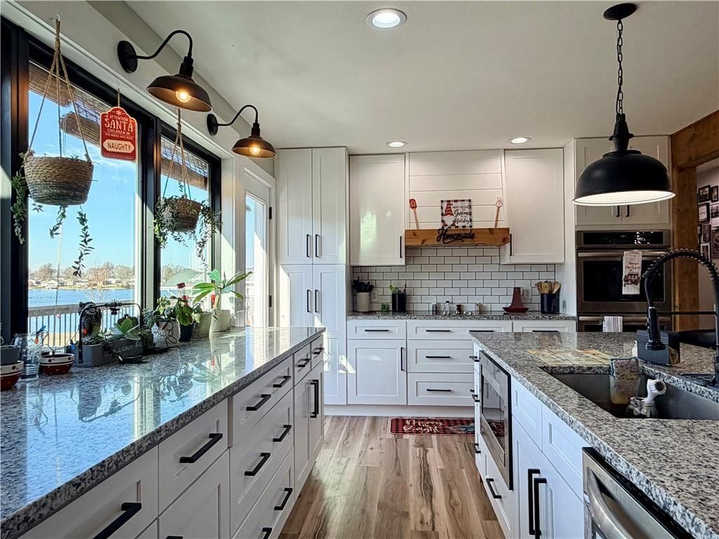1133 Lake Manor Drive — photo 9