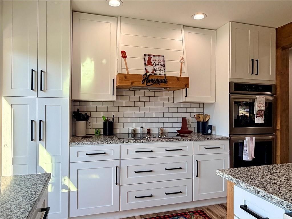 1133 Lake Manor Drive — photo 11