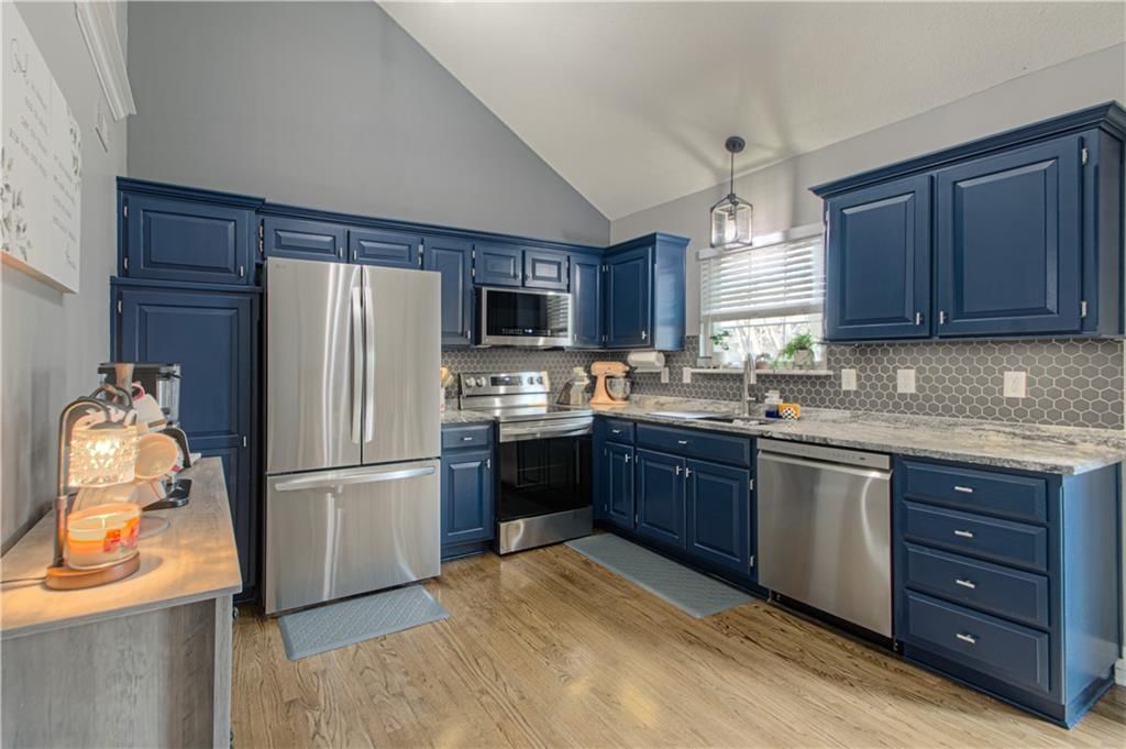 11215 N Lewis Avenue — photo 9