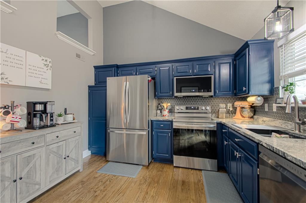 11215 N Lewis Avenue — photo 10